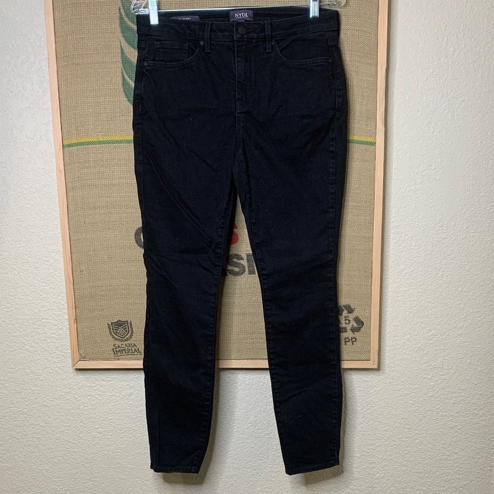 NYDJ AMI SKINNY, Black Jeans with Lift and Tuck technology